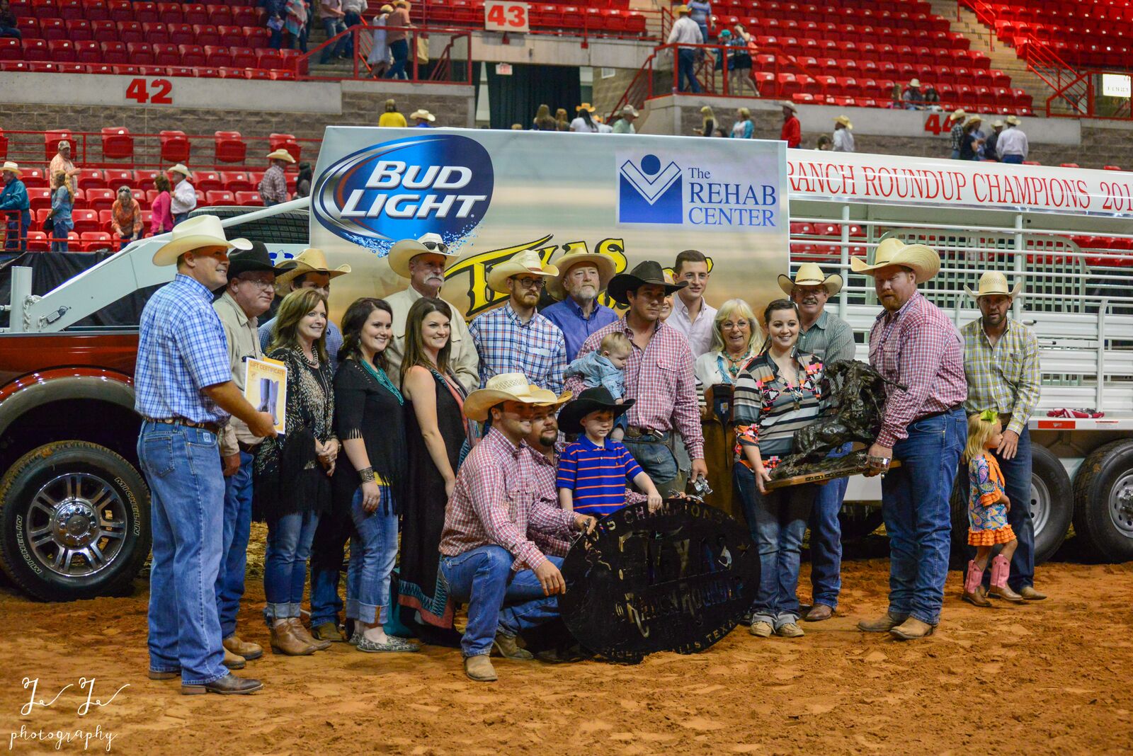2015 Texas Ranch Roundup - Winning Ranch Team – Johnson Ranches